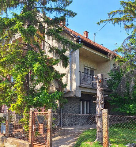 Eladó családi ház, Jászkisérén 27.9 M Ft, 5 szobás