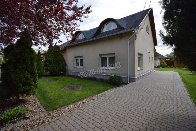 Eladó családi ház, Budapesten, XXI. kerületben 164.9 M Ft