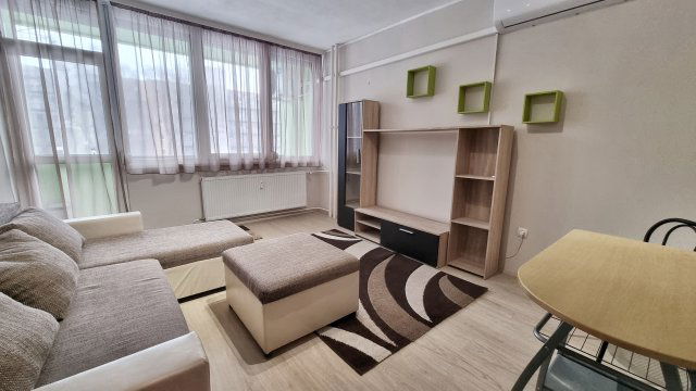 Kiadó panellakás, albérlet, Nyíregyházán, Árok utcában