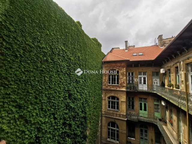 Eladó téglalakás, Budapesten, VIII. kerületben 49.9 M Ft