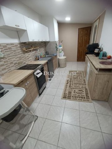 Eladó családi ház, Sóskúton 65 M Ft, 4 szobás