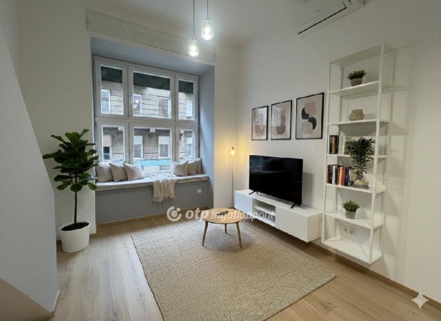 Eladó téglalakás, Budapesten, XIII. kerületben 73 M Ft, 1 szobás