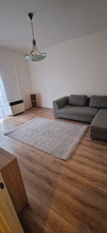 Eladó téglalakás, Komlón 32 M Ft, 2 szobás