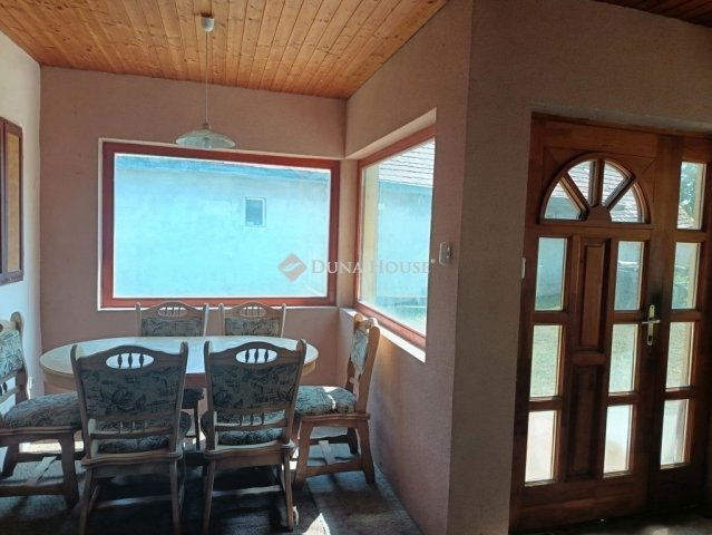 Eladó családi ház, Szabadbattyánban 49.9 M Ft, 3 szobás