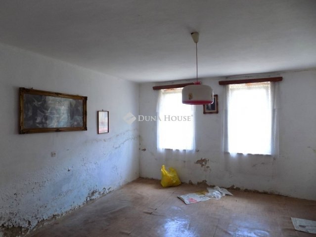 Eladó családi ház, Zsédenyen 20.99 M Ft, 3 szobás