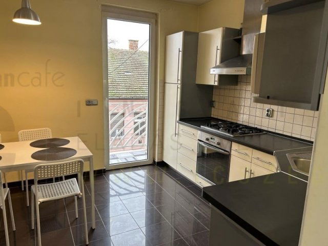 Eladó téglalakás, Szegeden, Béke utcában 77.4 M Ft, 2 szobás