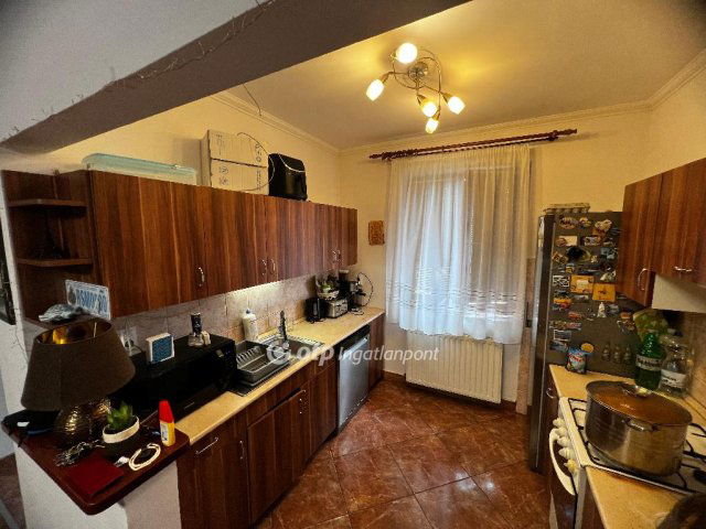 Eladó családi ház, Demjénben 170 M Ft, 7 szobás