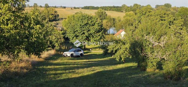 Eladó telek, Csepregen 7.5 M Ft / költözzbe.hu