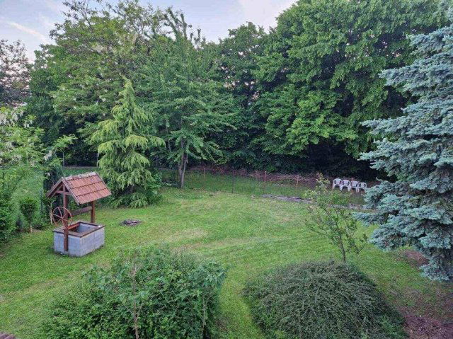 Eladó családi ház, Pilisszentkereszten 149.9 M Ft, 7 szobás