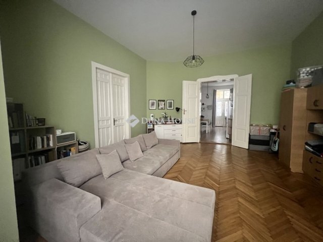 Eladó téglalakás, Budapesten, II. kerületben 109.9 M Ft