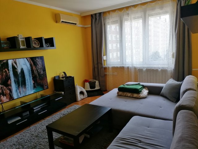 Eladó panellakás, Budapesten, XV. kerületben, Neptun utcában