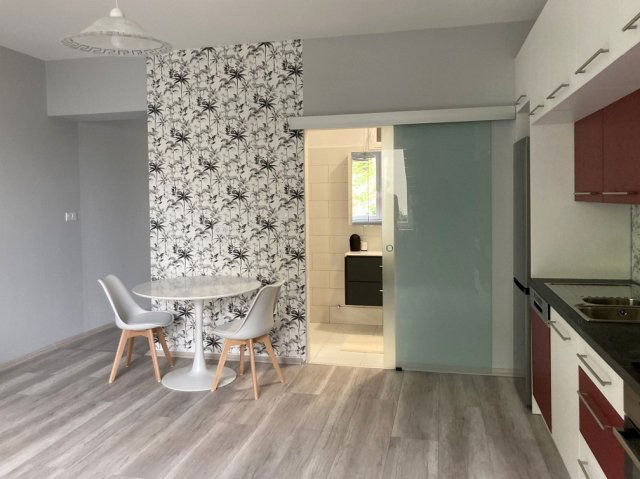 Kiadó téglalakás, albérlet, Pécsett, Apáca utcában, 2 szobás