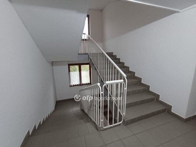 Eladó téglalakás, Tökölön 47.9 M Ft, 2+1 szobás