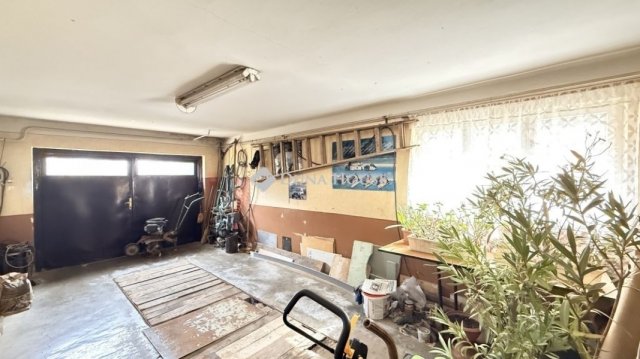 Eladó családi ház, Egerben 94.9 M Ft, 4 szobás