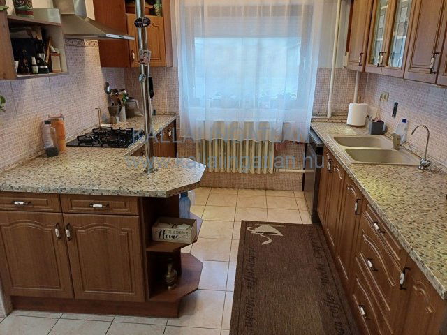 Eladó családi ház, Nyíregyházán 88.8 M Ft, 4 szobás