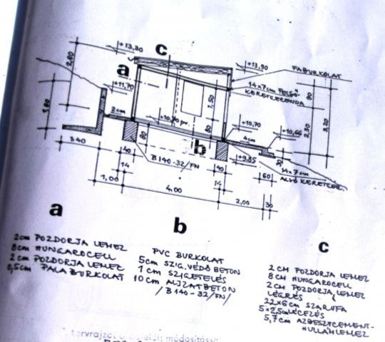 Eladó nyaraló, Dunabogdányban 29.9 M Ft, 2 szobás