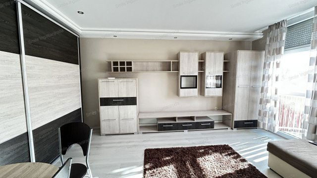 Kiadó panellakás, albérlet, Nyíregyházán 160 E Ft / hó