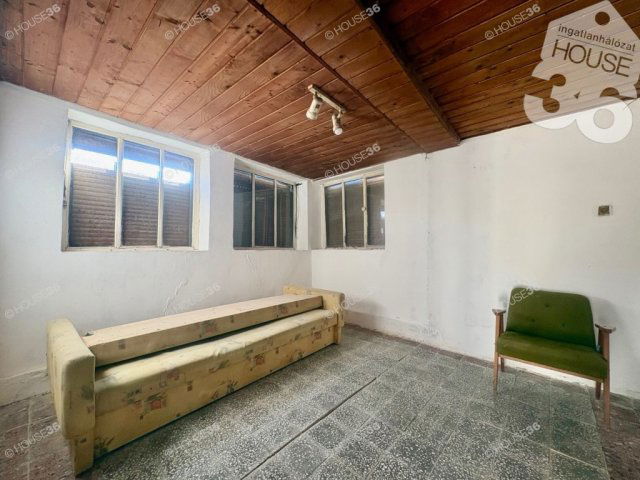 Eladó családi ház, Tiszaugon 17.9 M Ft, 4 szobás