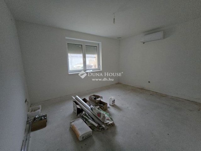 Eladó családi ház, Aranyosgadányban 85 M Ft, 7 szobás