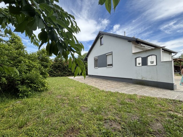 Eladó családi ház, Balatonszentgyörgyön 54.9 M Ft, 2 szobás