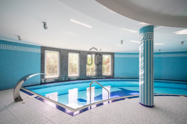 Eladó családi ház, Budapesten, II. kerületben 365.75 M Ft