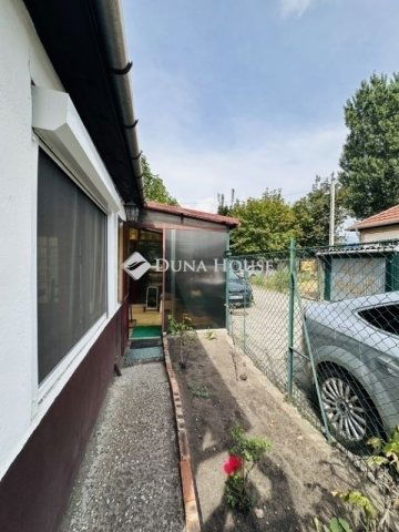 Eladó családi ház, Budapesten, IX. kerületben 62.5 M Ft