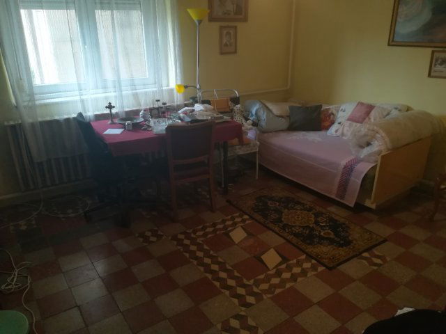 Eladó családi ház, Nyíregyházán 16.5 M Ft, 2 szobás