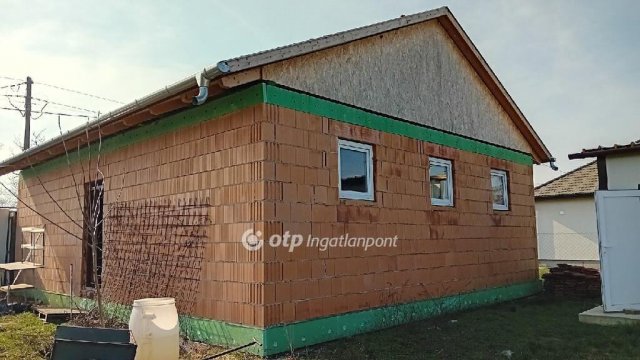 Eladó családi ház, Maroslelén 19.9 M Ft, 1 szobás