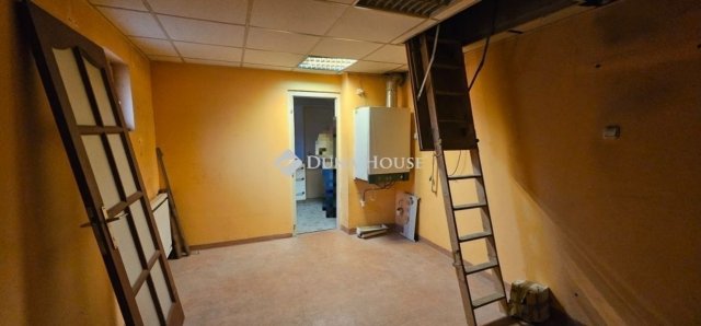 Eladó családi ház, Budapesten, XVIII. kerületben 114.999 M Ft