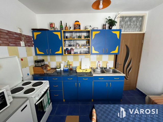 Eladó panellakás, Debrecenben 58.9 M Ft, 3 szobás