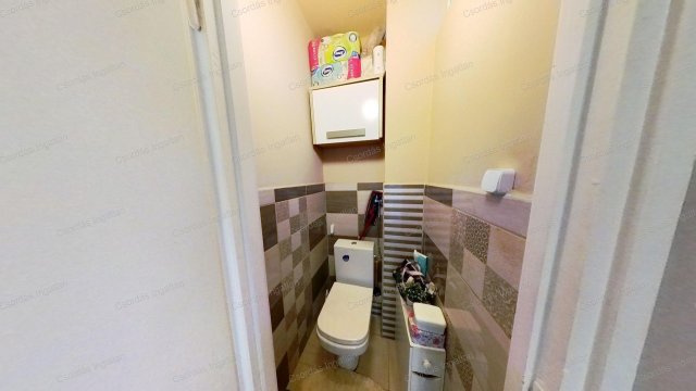 Eladó téglalakás, Ajkán, Móricz Zsigmond utcában 42 M Ft