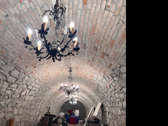 Eladó családi ház, Esztergomban 95.9 M Ft, 3 szobás