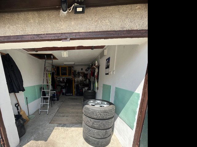 Eladó garázs, Tatabányán 6.5 M Ft / költözzbe.hu