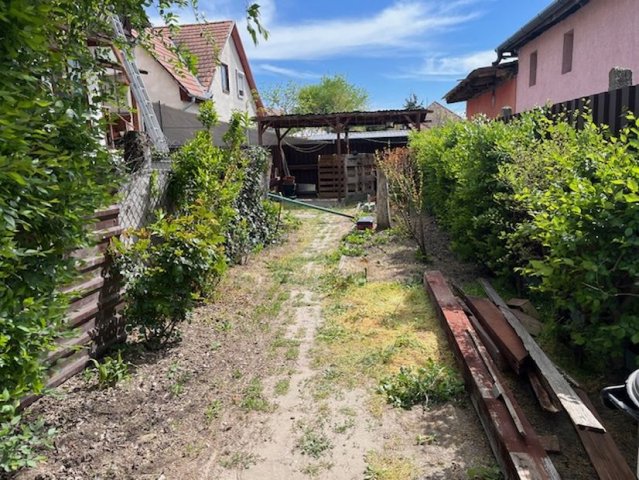 Eladó ikerház, Szigethalmon 54.3 M Ft, 1+3 szobás