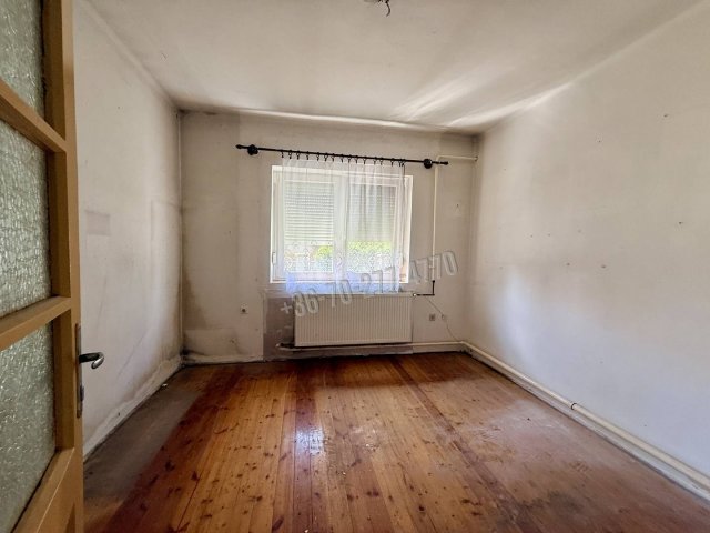 Eladó családi ház, Oroszlányban 40.7 M Ft, 2+1 szobás