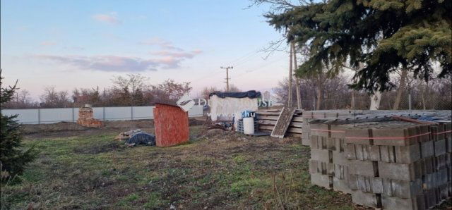 Eladó telek, Szegeden 70 M Ft / költözzbe.hu