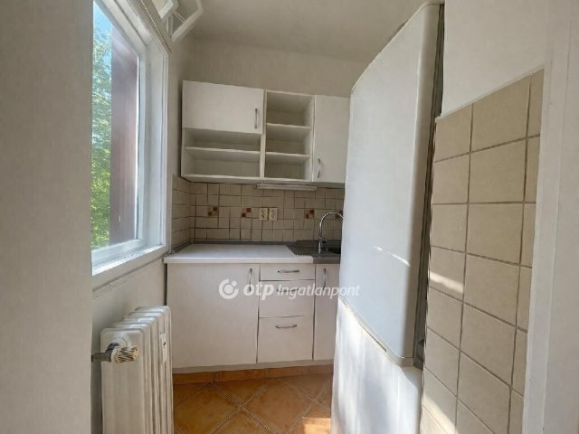 Eladó téglalakás, Budapesten, IX. kerületben 42.9 M Ft, 1 szobás