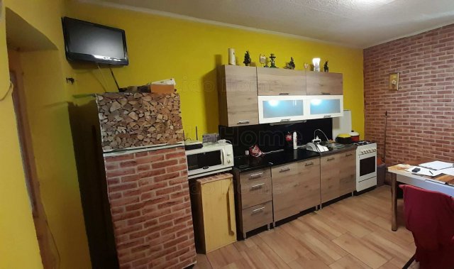 Eladó családi ház, Zimányon 14.99 M Ft, 2 szobás