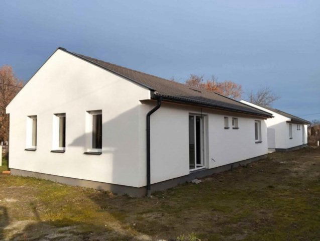 Eladó ikerház, Győrságon 70 M Ft, 3 szobás
