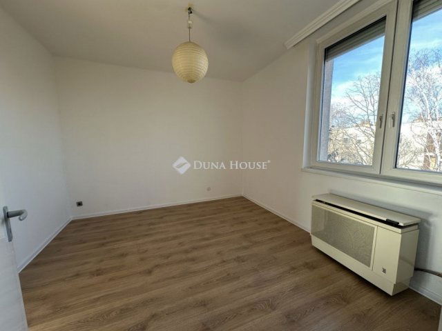 Eladó téglalakás, Kecskeméten 44.9 M Ft, 2 szobás