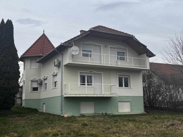 Eladó családi ház, Garaboncon 69.99 M Ft, 7 szobás