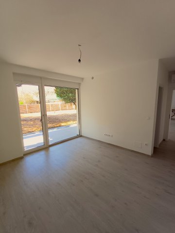 Kiadó téglalakás, albérlet, Pécsett, Faludi Ferenc utcában