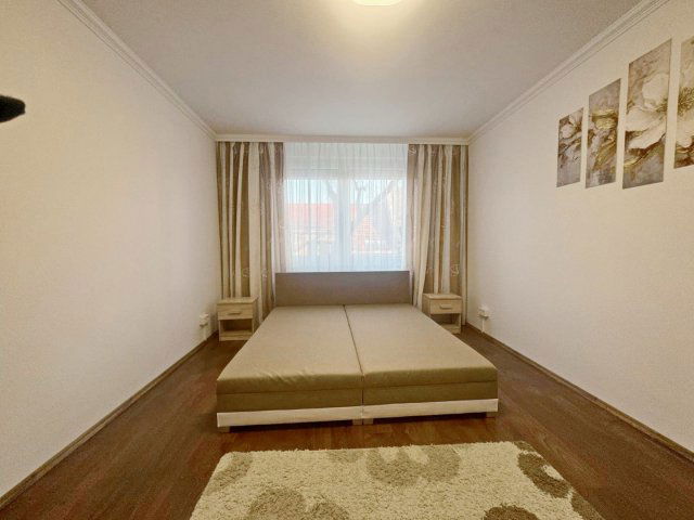 Kiadó panellakás, albérlet, Debrecenben 200 E Ft / hó, 2 szobás