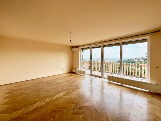 Eladó ikerház, Pécsett, Görbe dűlőn 99 M Ft, 4 szobás