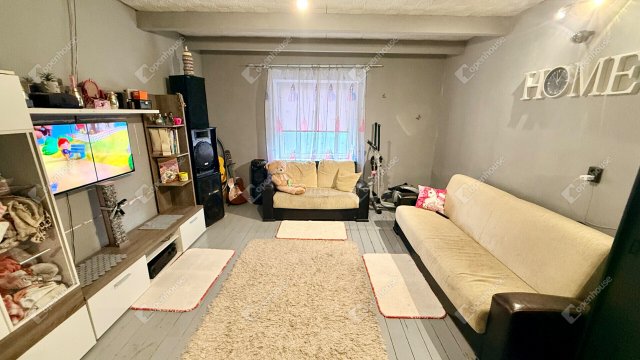 Eladó családi ház, Pándon 24.5 M Ft, 3 szobás