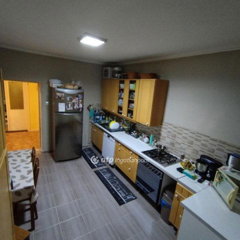Eladó családi ház, Borsodnádasdon 23.9 M Ft, 5 szobás