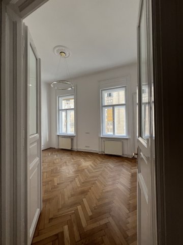 Kiadó téglalakás, albérlet, VI. kerületben, Hajós utcában