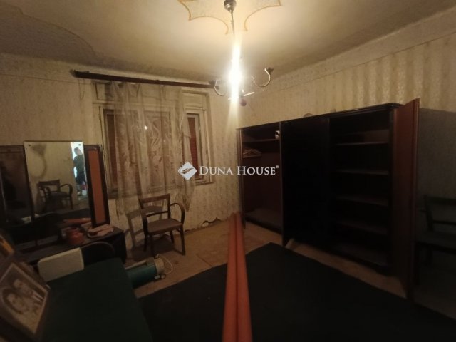 Eladó családi ház, Tápióságon 17 M Ft, 3 szobás