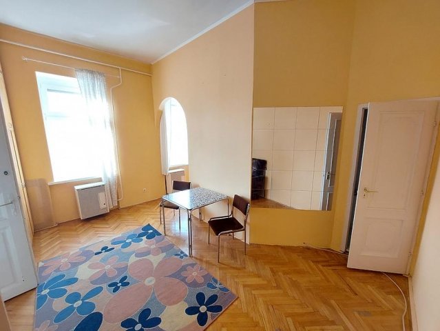 Eladó téglalakás, Budapesten, IV. kerületben, Baross utcában