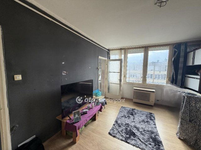 Eladó panellakás, Balassagyarmaton 17.9 M Ft, 1 szobás